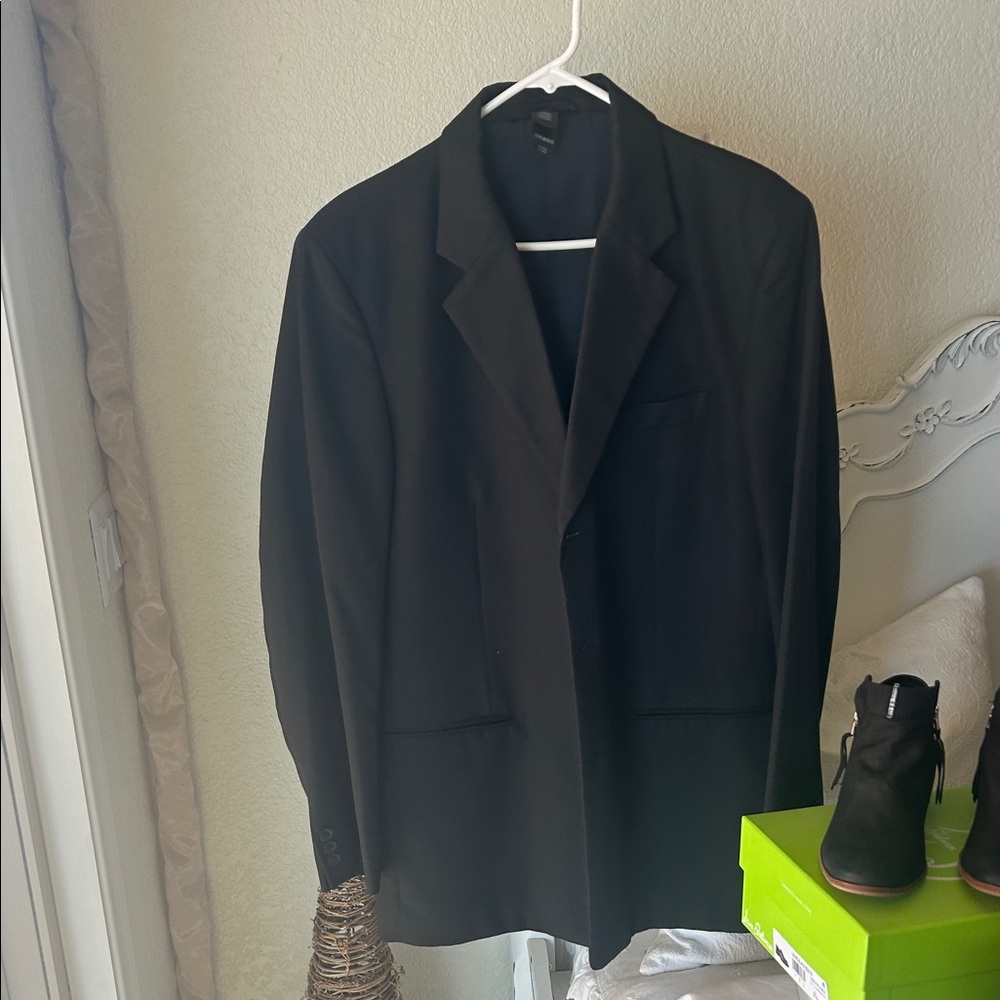 Claiborne Black Men's Suit Jacket